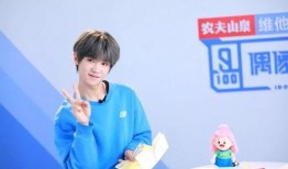 娱乐吃瓜黄明昊是谁,娱乐吃瓜界的“瓜王”揭秘