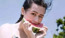 娱乐吃瓜的头像女生,揭秘娱乐圈幕后风云