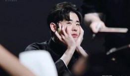 娱乐吃瓜君张云雷