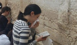 娱乐吃瓜君律师,揭秘娱乐圈法律纠纷背后的真相