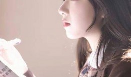 女生双标行为娱乐吃瓜酱